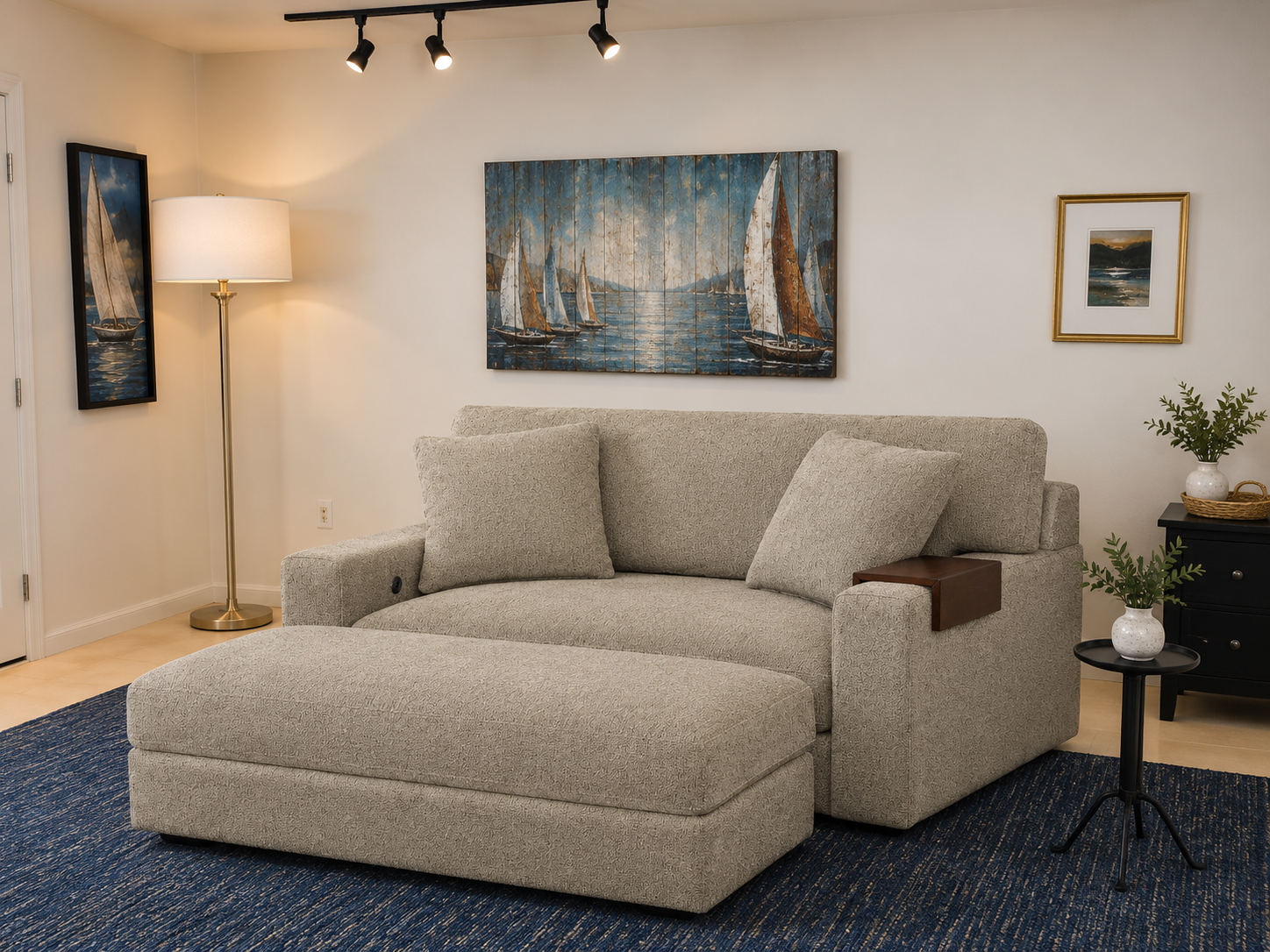GILROY OVERSIZED CHAIR